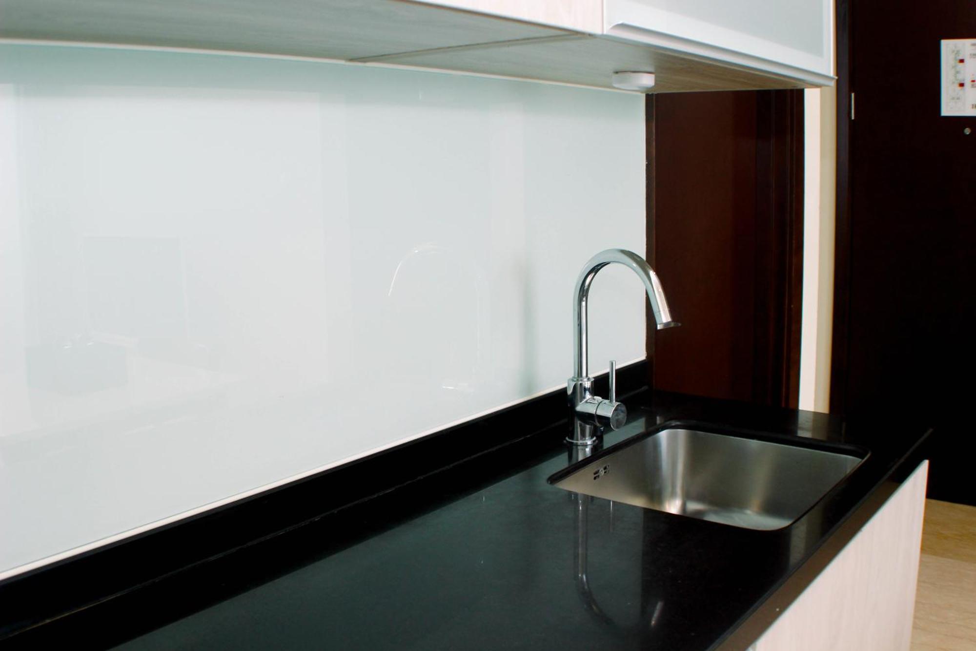 Stunning And Comfortable 2br At Menteng Park By Travelio